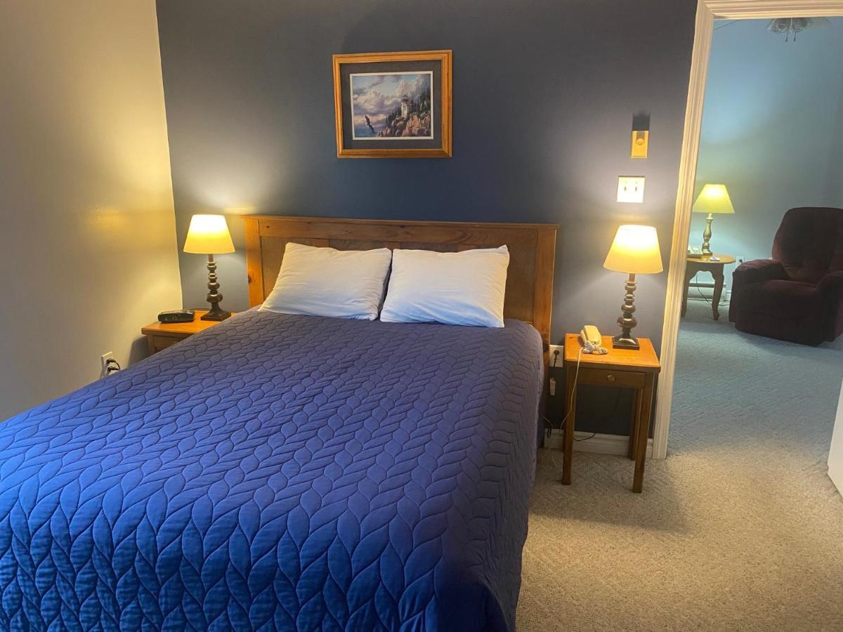 Acadia Village Resort Ellsworth Εξωτερικό φωτογραφία